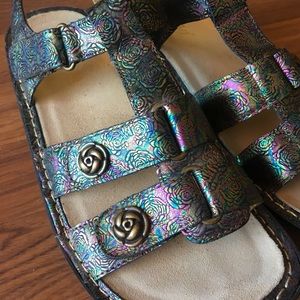 Algeria Kleo Abalone Rose Sandals